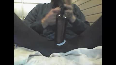 elwooood7 online show from 4, 1, 2025