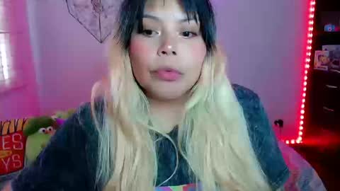 Snapshot of elymoon chatting on 18, 3, 2026 Ely online show from 18, 3, 2026