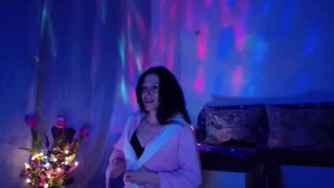 Elisa online show from 2, 3, 2025