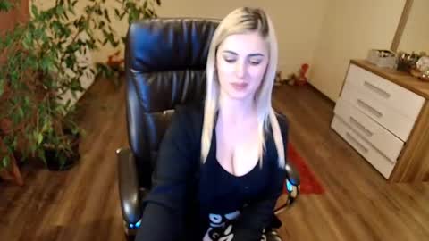 elysia3333 online show from 16, 1, 2026