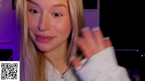 Elysia online show from 6, 11, 2025