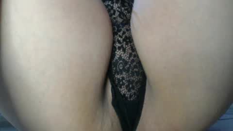 E L Z A  online show from 4, 3, 2025