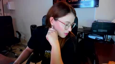 Snapshot of ema_04 chatting on 25, 2, 2025 Estefany Martinez Acua INSTAGRAM ema 04oficial online show from 25, 2, 2025