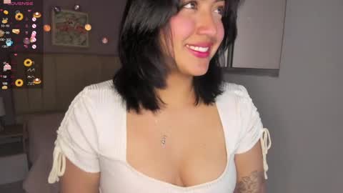 Snapshot of ema_saenz chatting on 10, 1, 2025 Ema online show from 10, 1, 2025