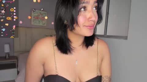 Snapshot of ema_saenz chatting on 11, 1, 2025 Ema online show from 11, 1, 2025