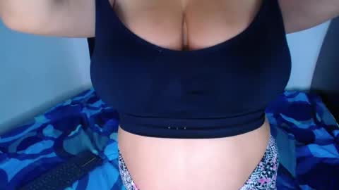 Snapshot of ember_wanda_ chatting on 24, 1, 2025 Ember and Wanda online show from 24, 1, 2025