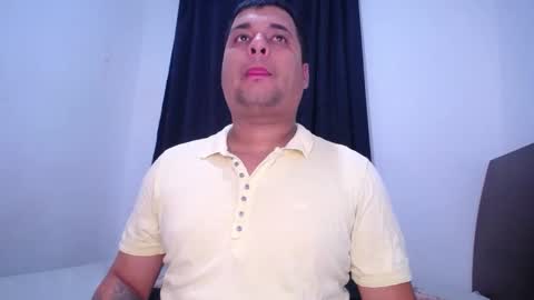 Snapshot of ember_wanda_ chatting on 5, 2, 2025 Ember and Wanda online show from 5, 2, 2025