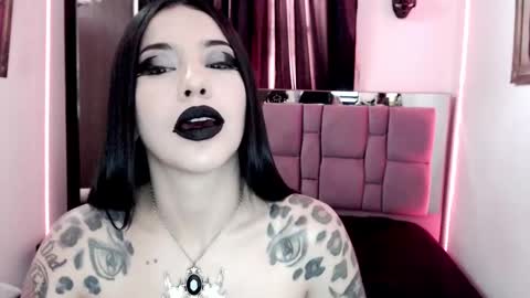 Emerald Black online show from 12, 2, 2025
