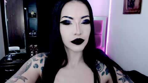 Emerald Black online show from 7, 1, 2026