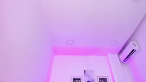 emelie_89 online show from 21, 12, 2024