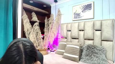 Snapshot of emelie_ch_ chatting on 19, 1, 2025 Emily  online show from 19, 1, 2025