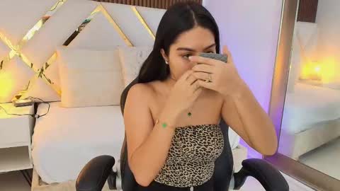 Snapshot of emelie_ch_ chatting on 13, 2, 2026 Emily online show from 13, 2, 2026