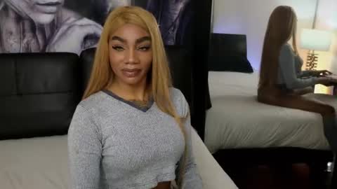 anyelii  online show from 17, 11, 2025