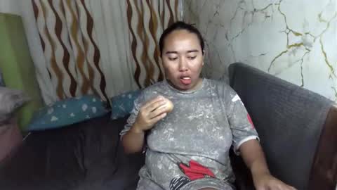 Emely online show from 12, 11, 2025