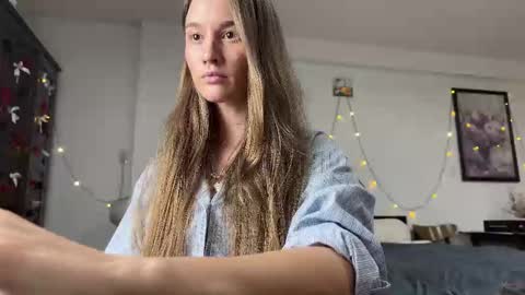 Snapshot of emi__ly chatting on 24, 2, 2026 emi__ly online show from 24, 2, 2026