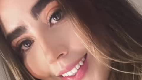 emi_royse online show from 20, 9, 2025