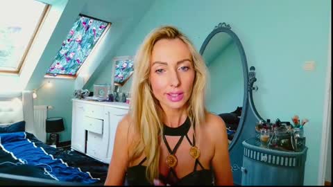 Emila online show from 5, 2, 2025