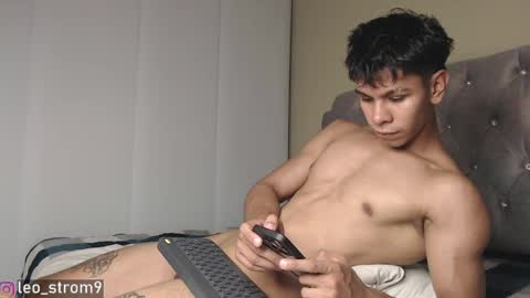 emile_239 online show from 29, 12, 2024