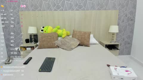 Snapshot of emili_lenus chatting on 13, 12, 2024 Emili Lenus online show from 13, 12, 2024