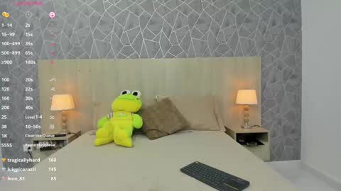 Snapshot of emili_lenus chatting on 22, 2, 2025 Emili Lenus online show from 22, 2, 2025