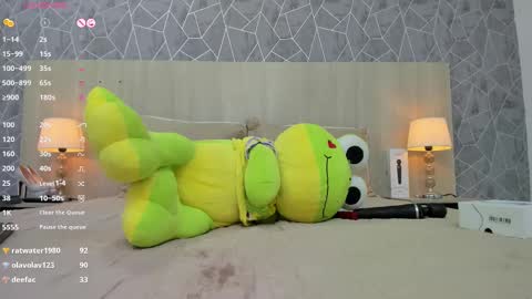 Snapshot of emili_lenus chatting on 25, 2, 2025 Emili Lenus online show from 25, 2, 2025
