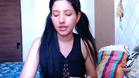 emili riders online show from 29, 1, 2025