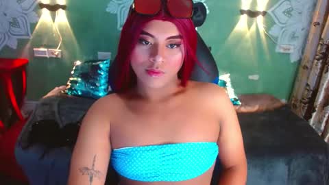 Emili roux online show from 13, 1, 2025
