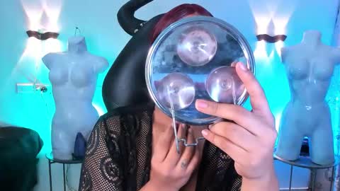 Emili roux online show from 27, 2, 2026