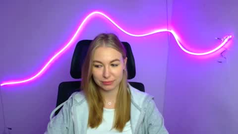 Emilia online show from 4, 10, 2025
