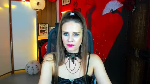 Emilia Bedy online show from 14, 11, 2025