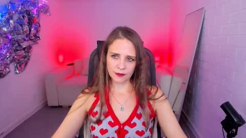 Emilia Bedy online show from 18, 11, 2025