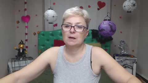 EmiliaGree online show from 12, 11, 2025