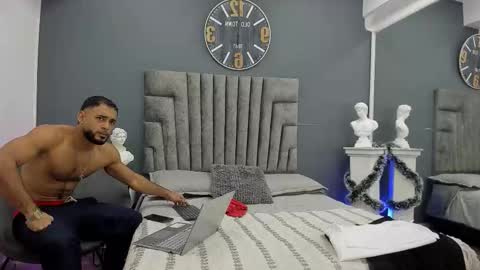 Emilio online show from 14, 12, 2025