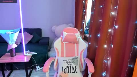 Emiliya online show from 10, 1, 2026