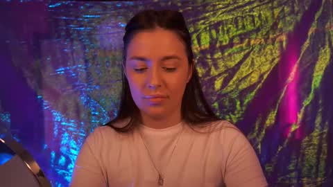  Emiliya  online show from 18, 12, 2025