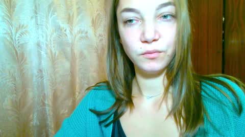 Snapshot of emilly_xkiss chatting on 17, 11, 2025 Emilly online show from 17, 11, 2025