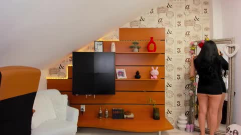 EmillyTaylor online show from 13, 11, 2025