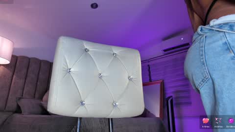 Snapshot of emily_____ chatting on 24, 3, 2026 emily valentina online show from 24, 3, 2026