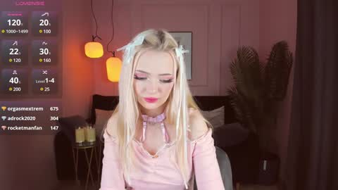 Snapshot of emily_air chatting on 2, 1, 2025 Emily online show from 2, 1, 2025