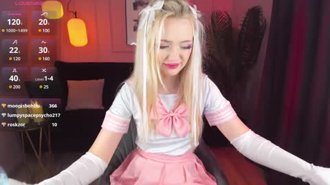 Snapshot of emily_air chatting on 4, 1, 2025 Emily online show from 4, 1, 2025