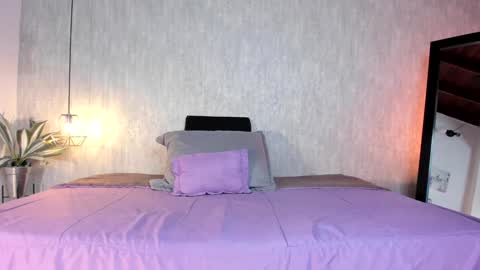 Snapshot of emily_ariaszc chatting on 11, 12, 2024 Emily online show from 11, 12, 2024