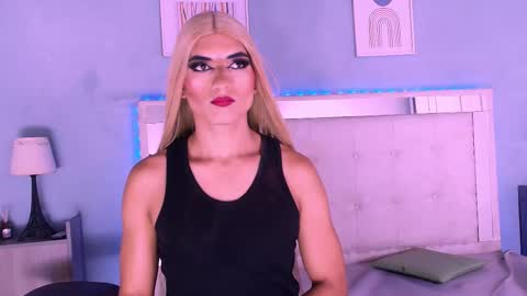 emily_castillo_1 online show from 18, 9, 2025