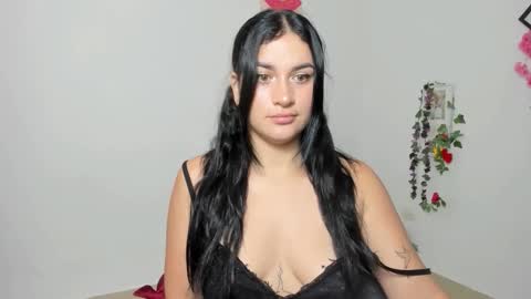 Snapshot of emily_coraline chatting on 13, 10, 2025 Emily online show from 13, 10, 2025