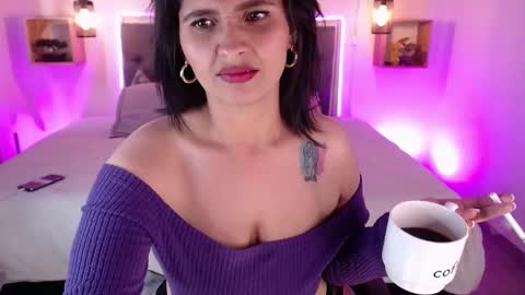 E M I L Y  online show from 30, 9, 2025
