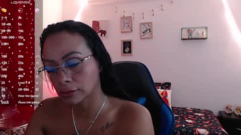 Snapshot of emily_leroy571240 chatting on 17, 12, 2025 emily leroy. online show from 17, 12, 2025