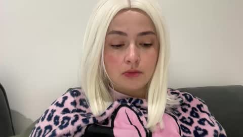 emily_morning_dew online show from 4, 11, 2025