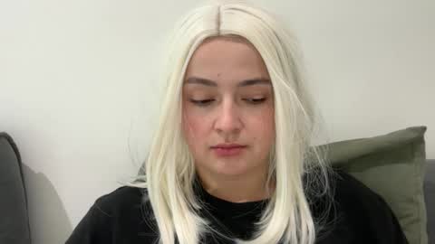 emily_morning_dew online show from 10, 11, 2025