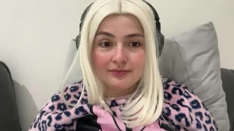 emily_morning_dew online show from 7, 1, 2026