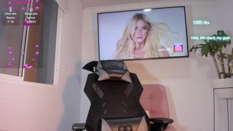 emily_palmeer online show from 10, 11, 2025