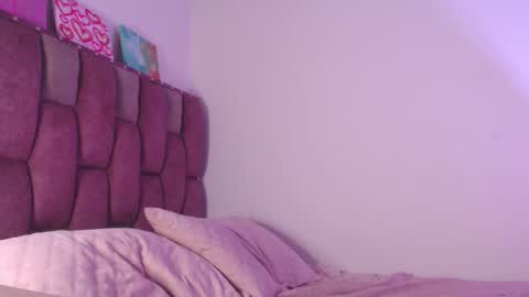 emily_w2 online show from 26, 10, 2025